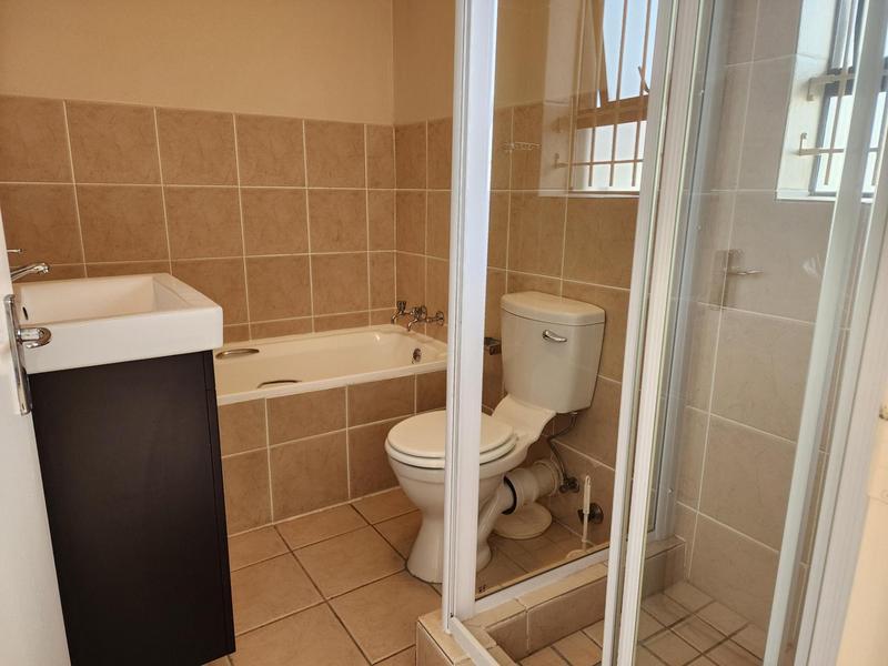 2 Bedroom Property for Sale in Parklands Western Cape